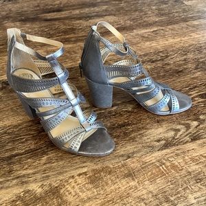 Vince Camuto distressed silver Nizana heel
